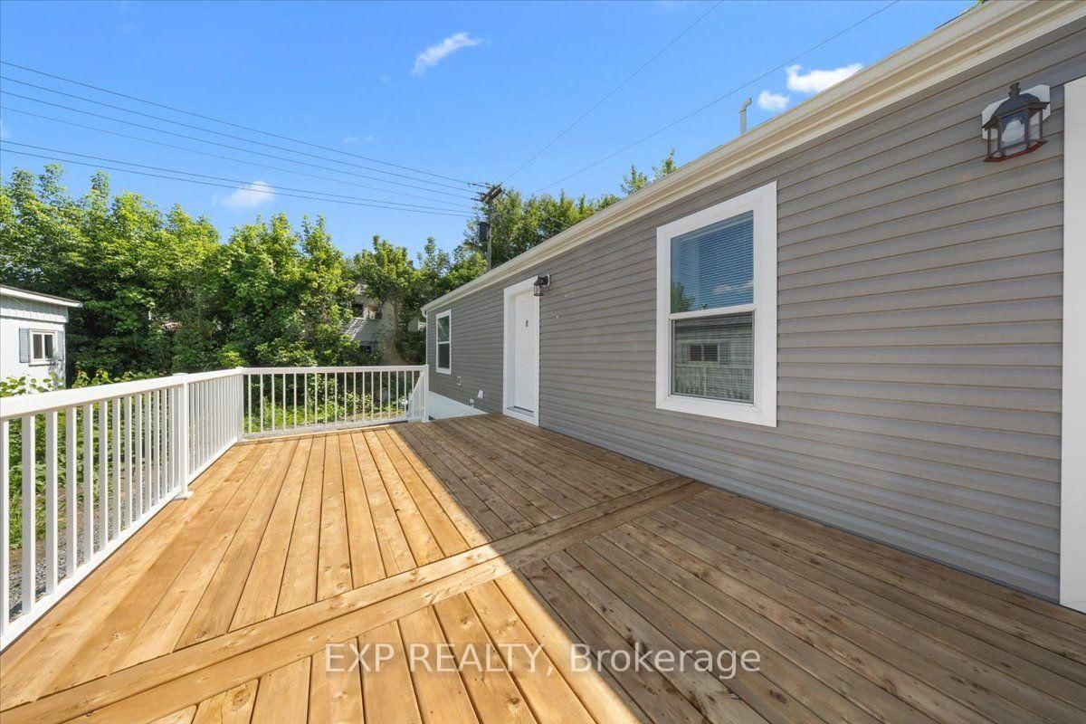 35 Vanier Road • Ottawa, ON photo 29