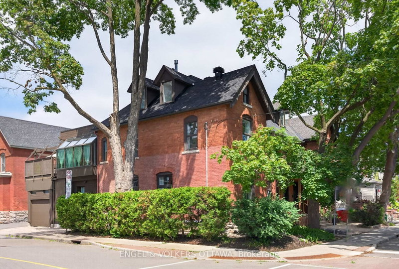 73 Gilmour Street