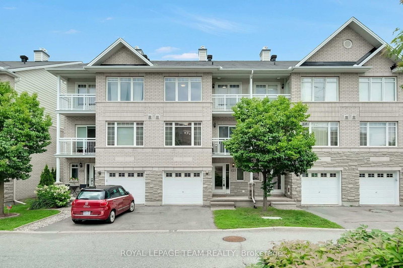 137 Corinth Private
