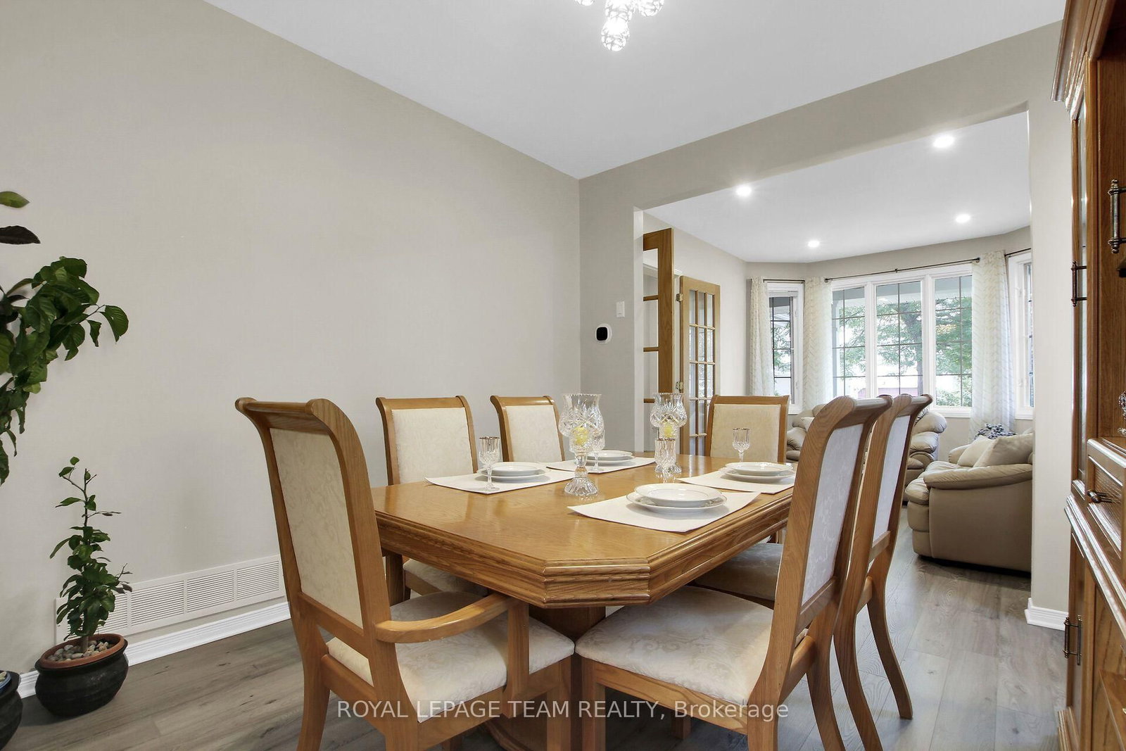12 Mattawa Crescent • Ottawa, ON photo 13