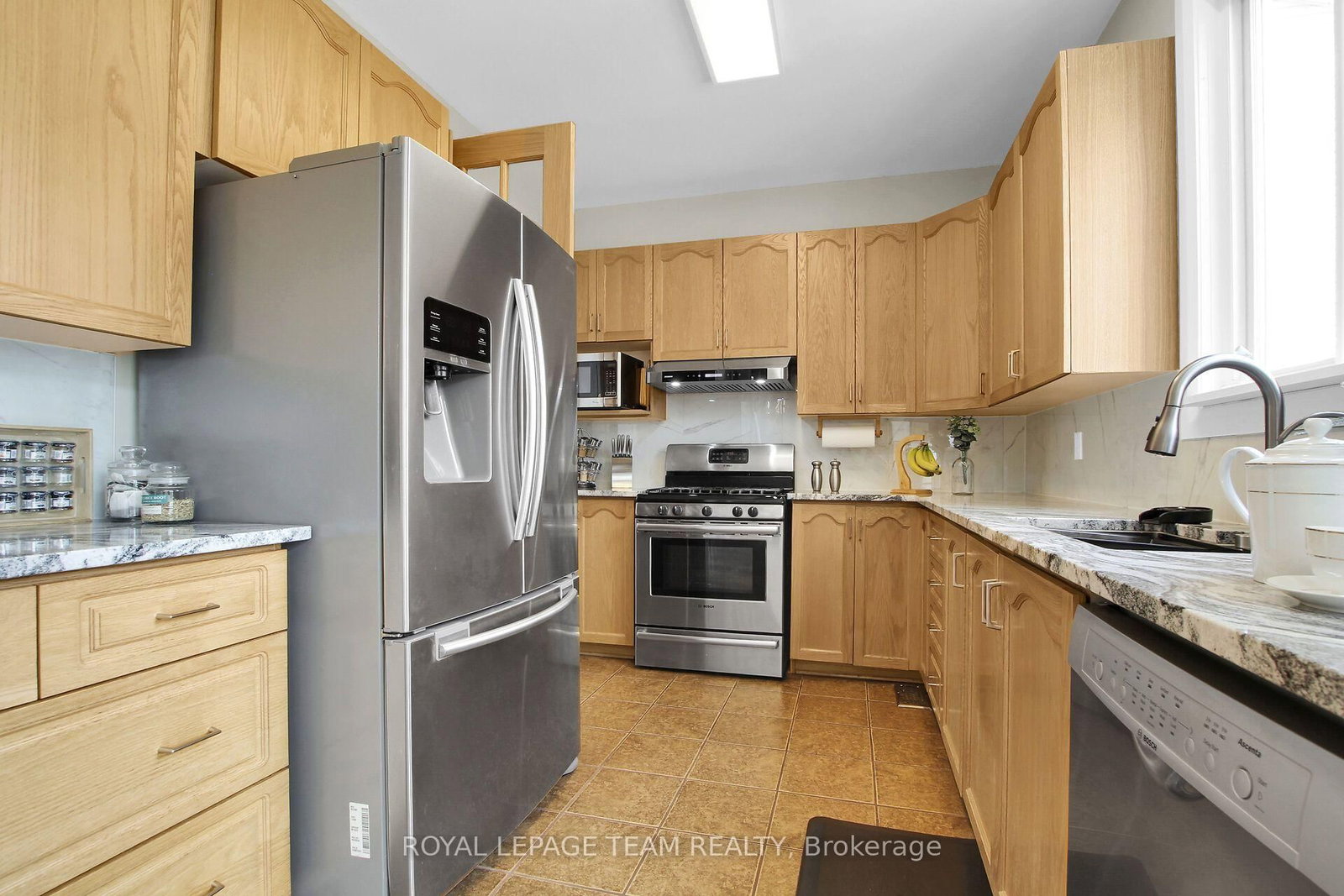 12 Mattawa Crescent • Ottawa, ON photo 16