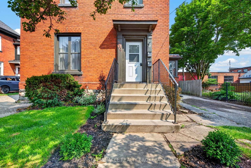 631 Peel Street