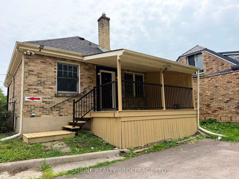 367 Springbank Drive