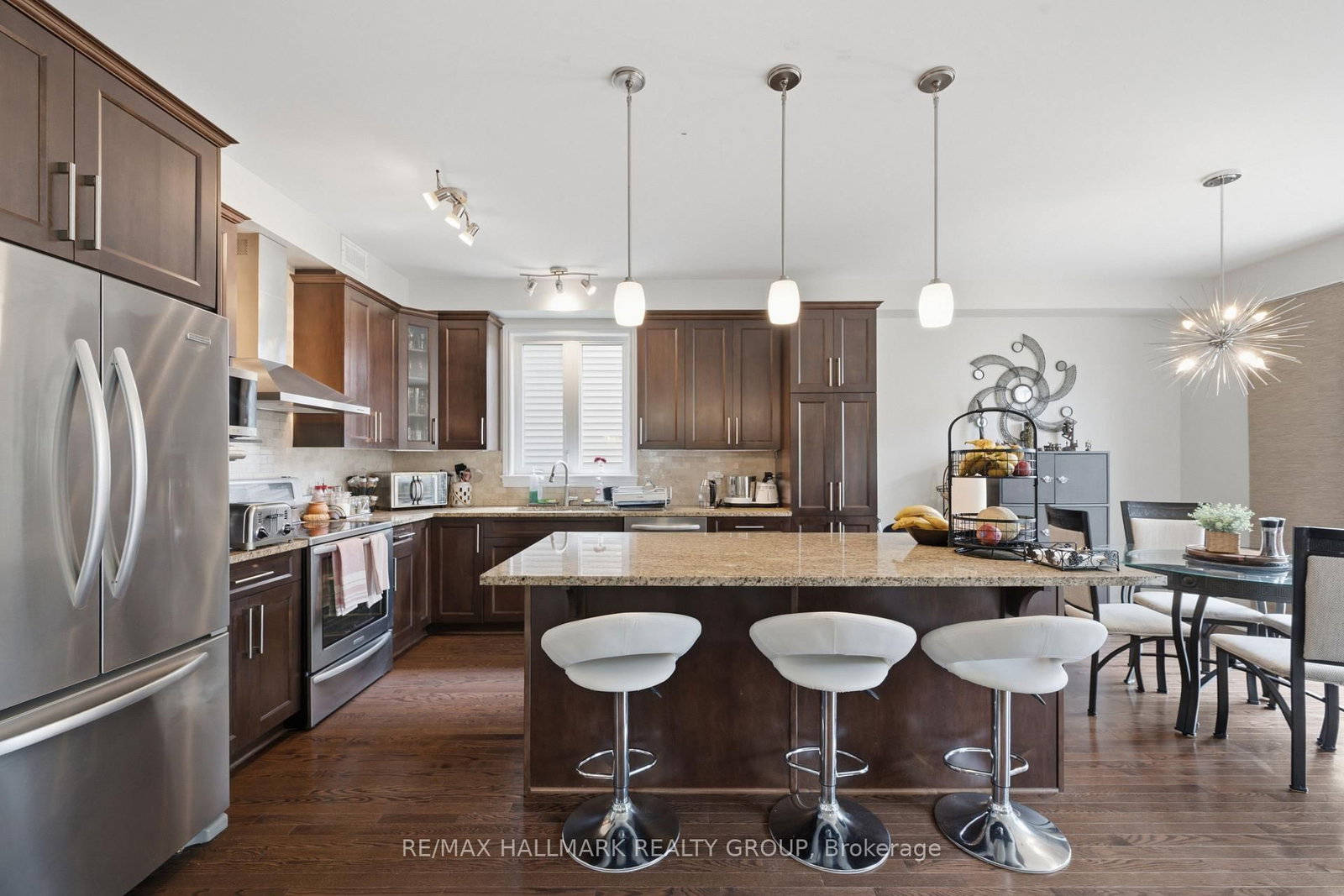 273 GRACEWOOD Crescent • Ottawa, ON photo 18