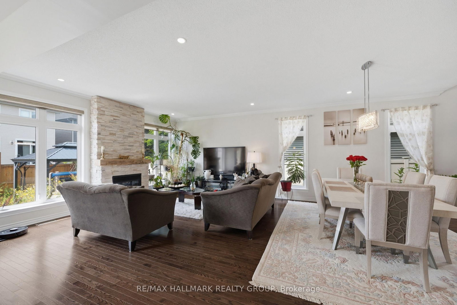 273 GRACEWOOD Crescent • Ottawa, ON photo 22