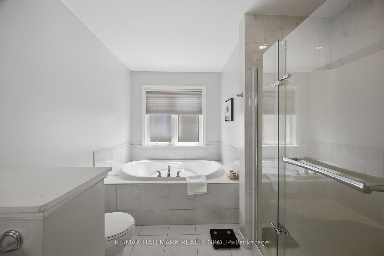 273 GRACEWOOD Crescent • Ottawa, ON photo 38