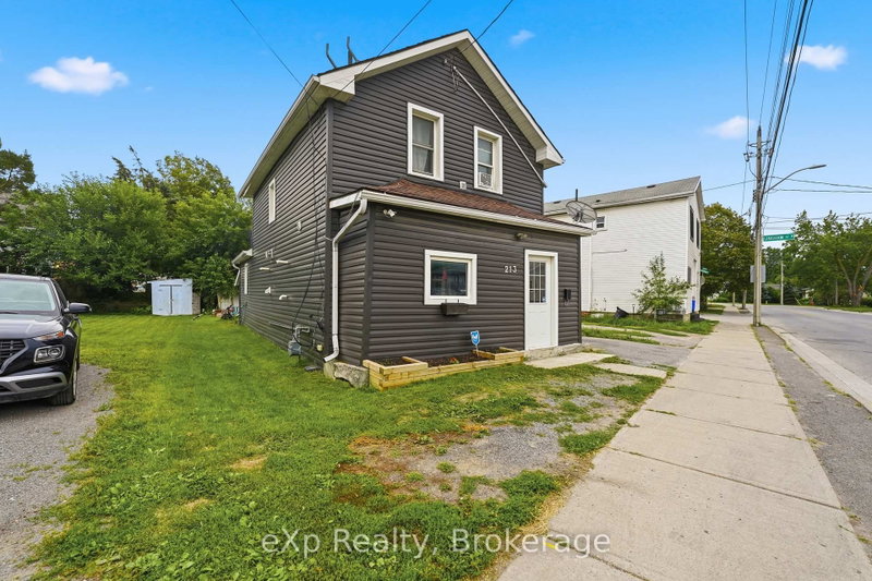 213 Station Street