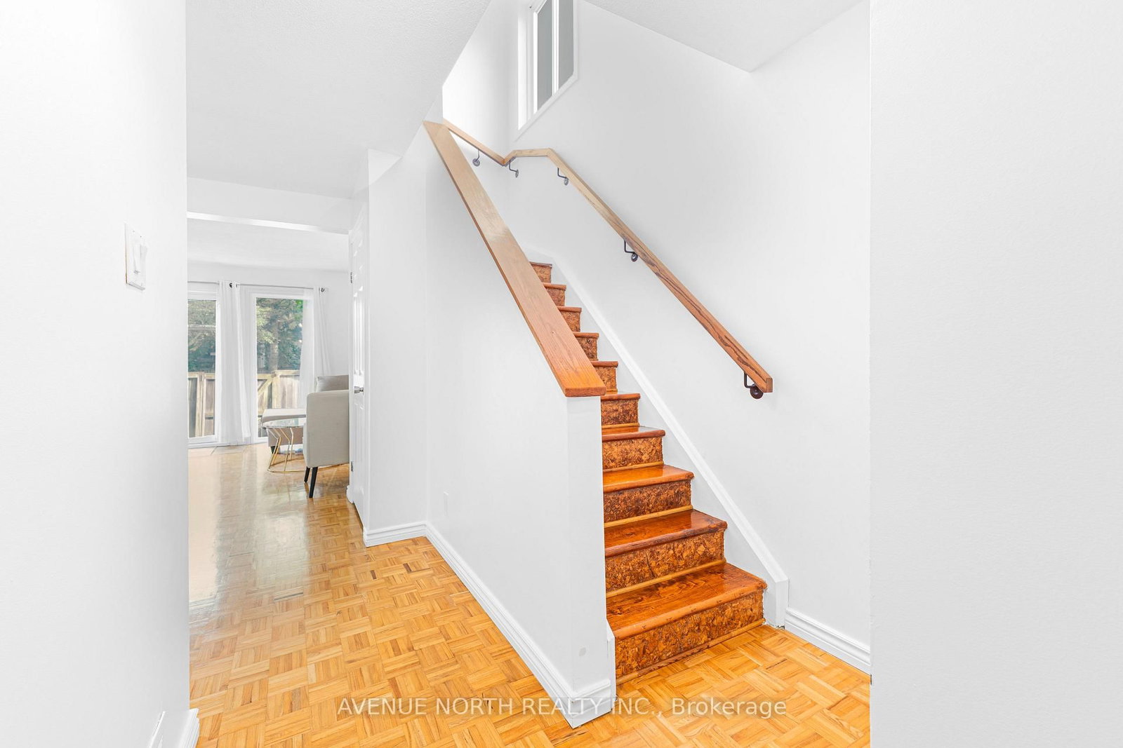 104 Bannerhill Private • #- • Ottawa, ON photo 10