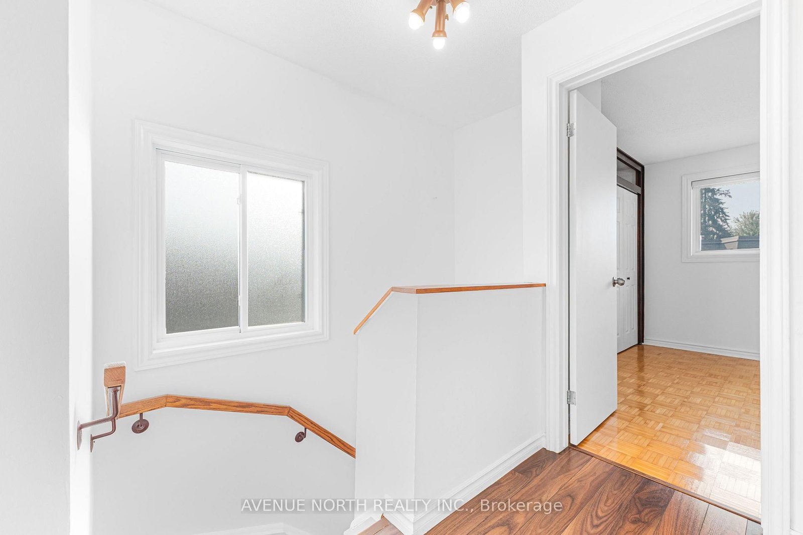 104 Bannerhill Private • #- • Ottawa, ON photo 11