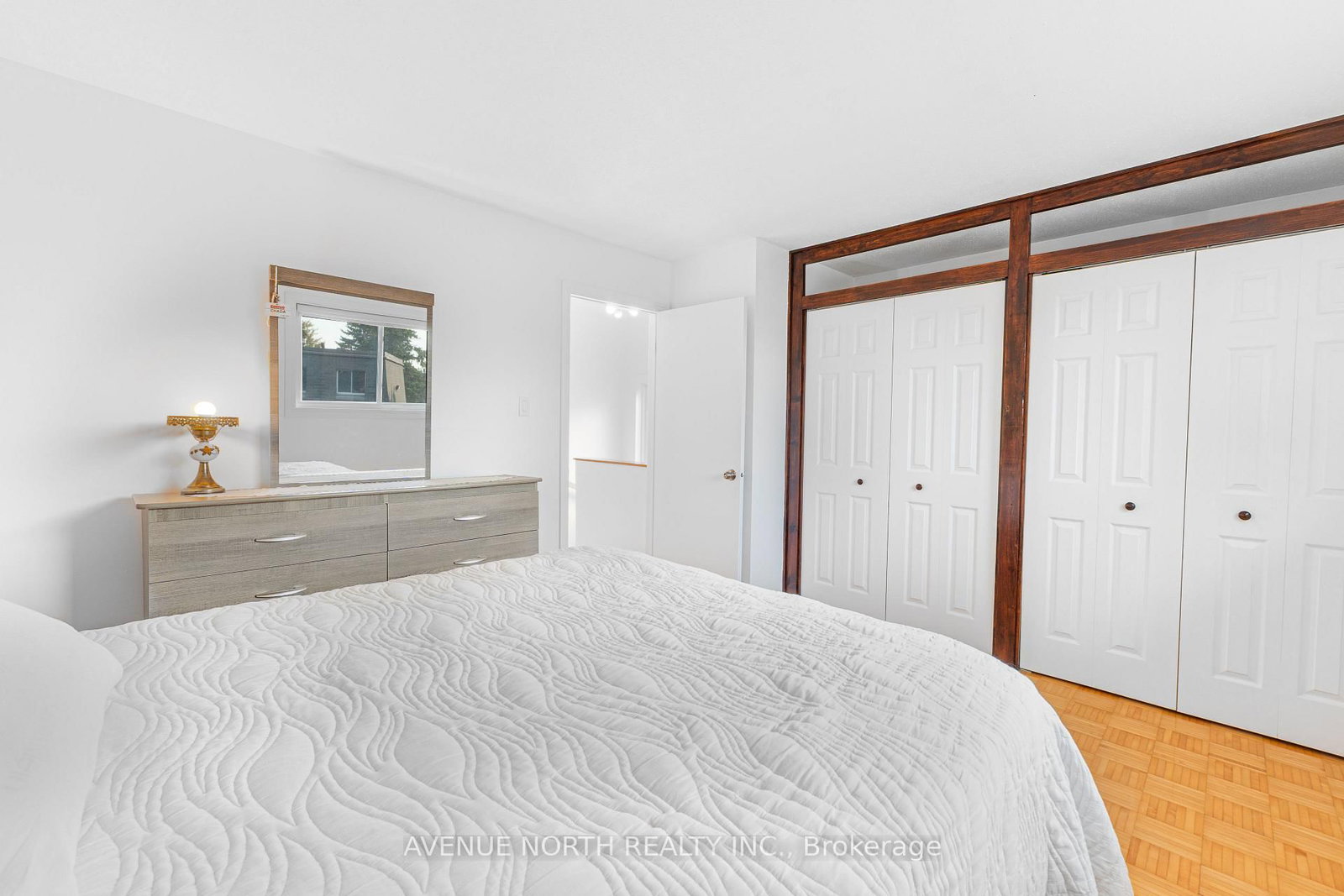 104 Bannerhill Private • #- • Ottawa, ON photo 13