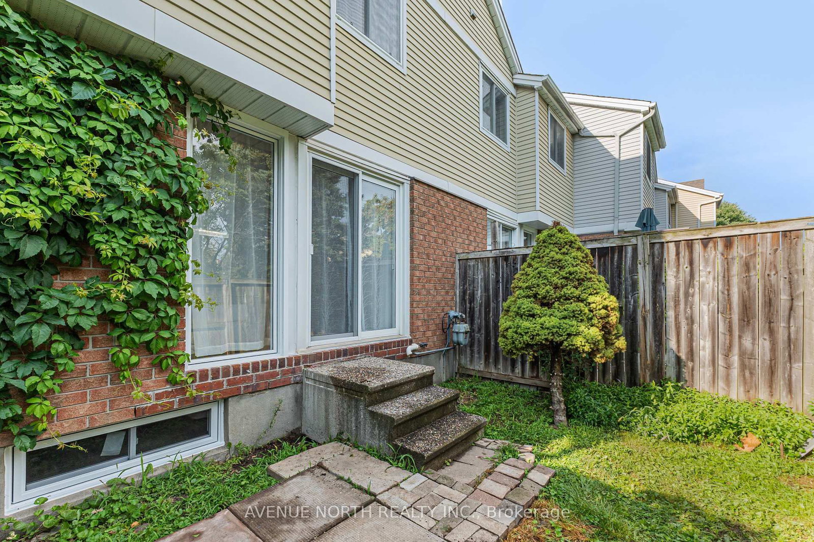 104 Bannerhill Private • #- • Ottawa, ON photo 23