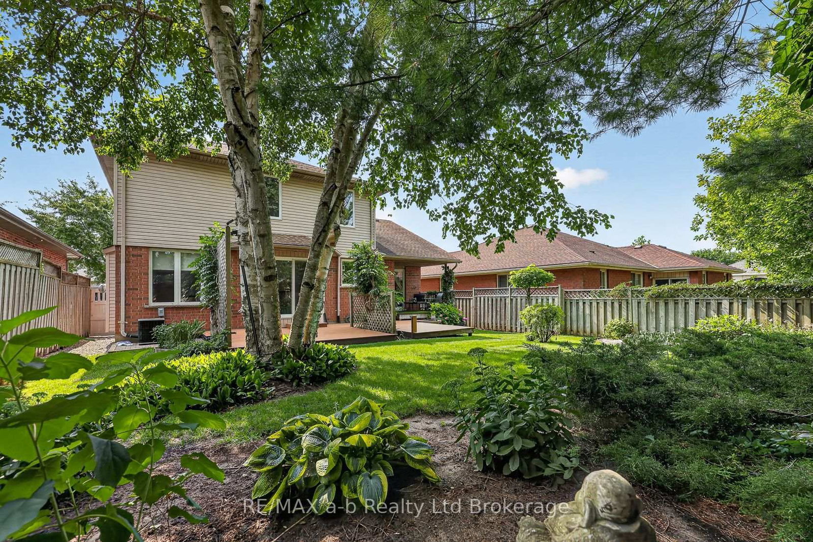 72 Indian Road • Woodstock, ON photo 10