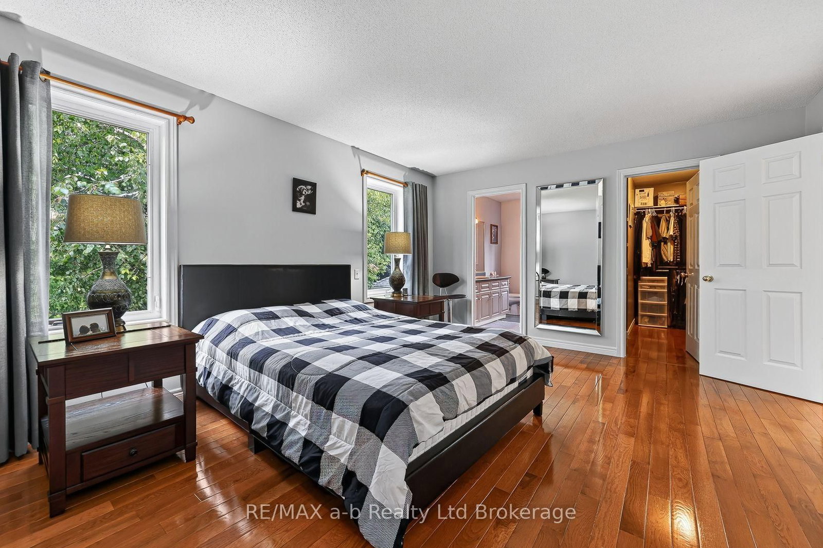 72 Indian Road • Woodstock, ON photo 36