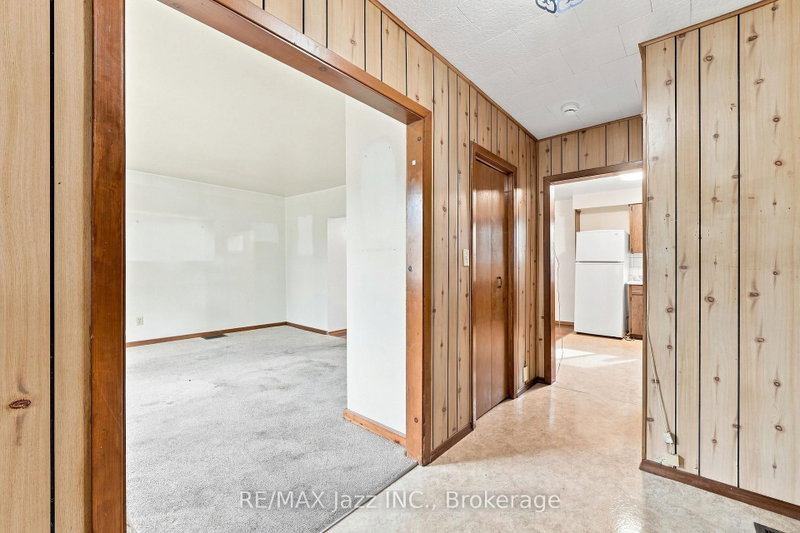 119 West Street W