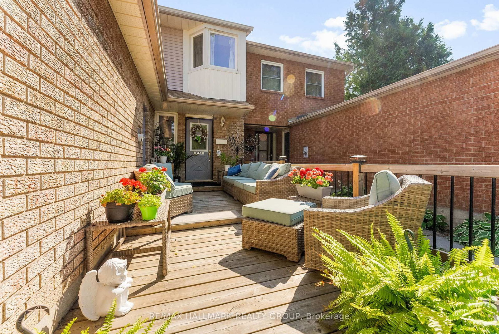1446 Deavy Way • Ottawa, ON photo 2