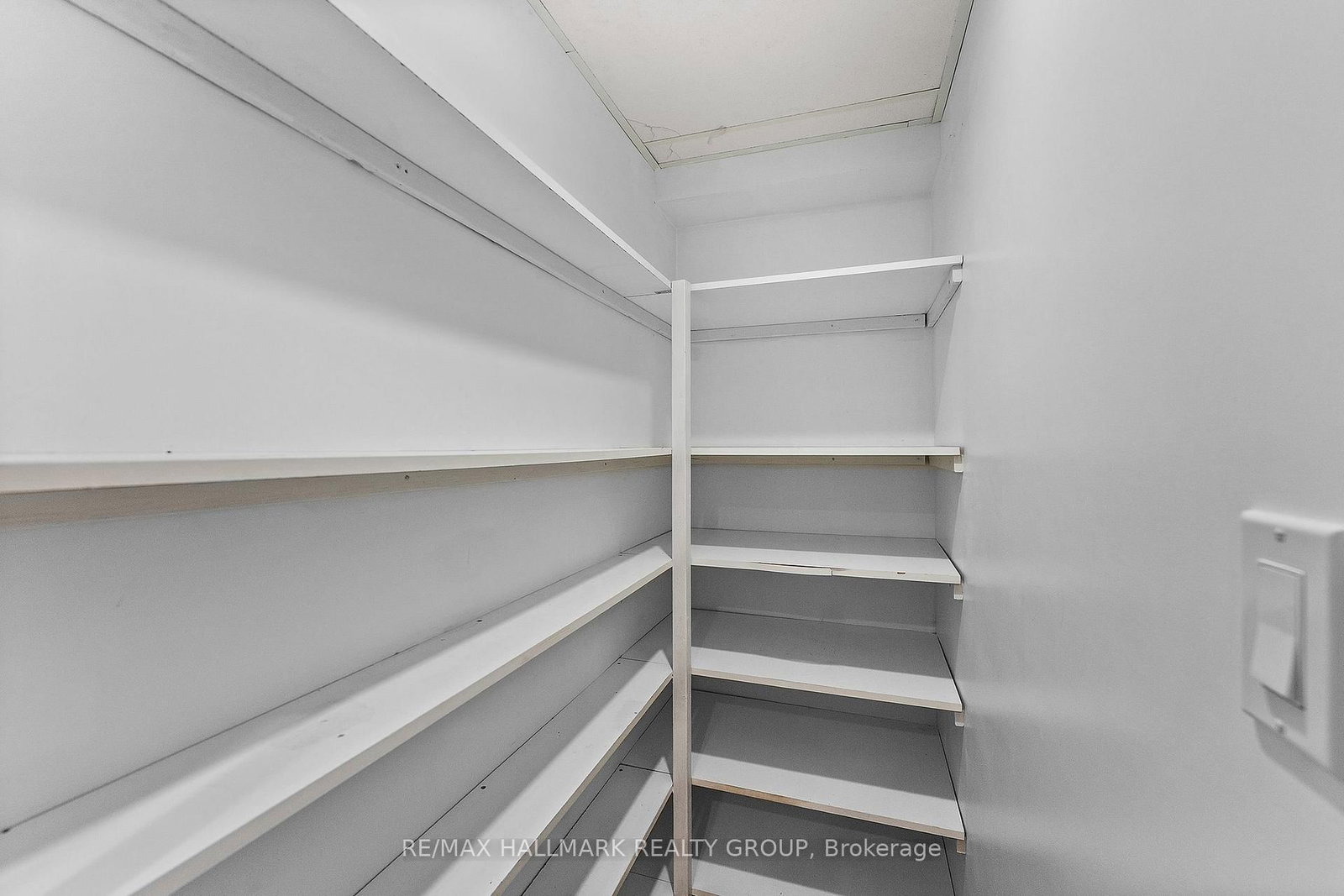 1446 Deavy Way • Ottawa, ON photo 36