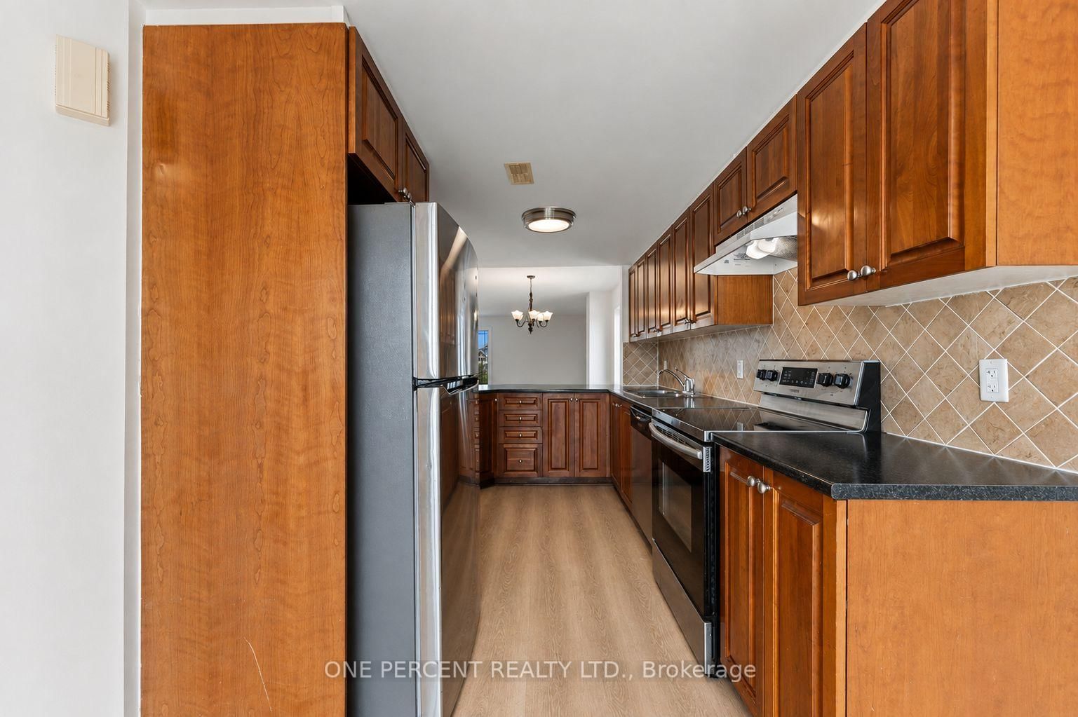 610 LAKERIDGE Drive • Ottawa, ON photo 12