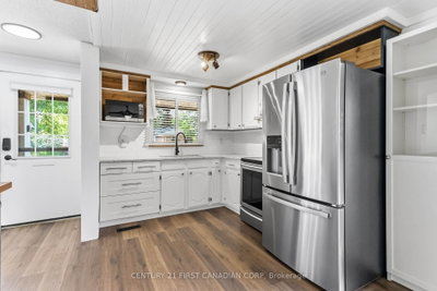14 Alayne Crescent • London South, ON photo 9