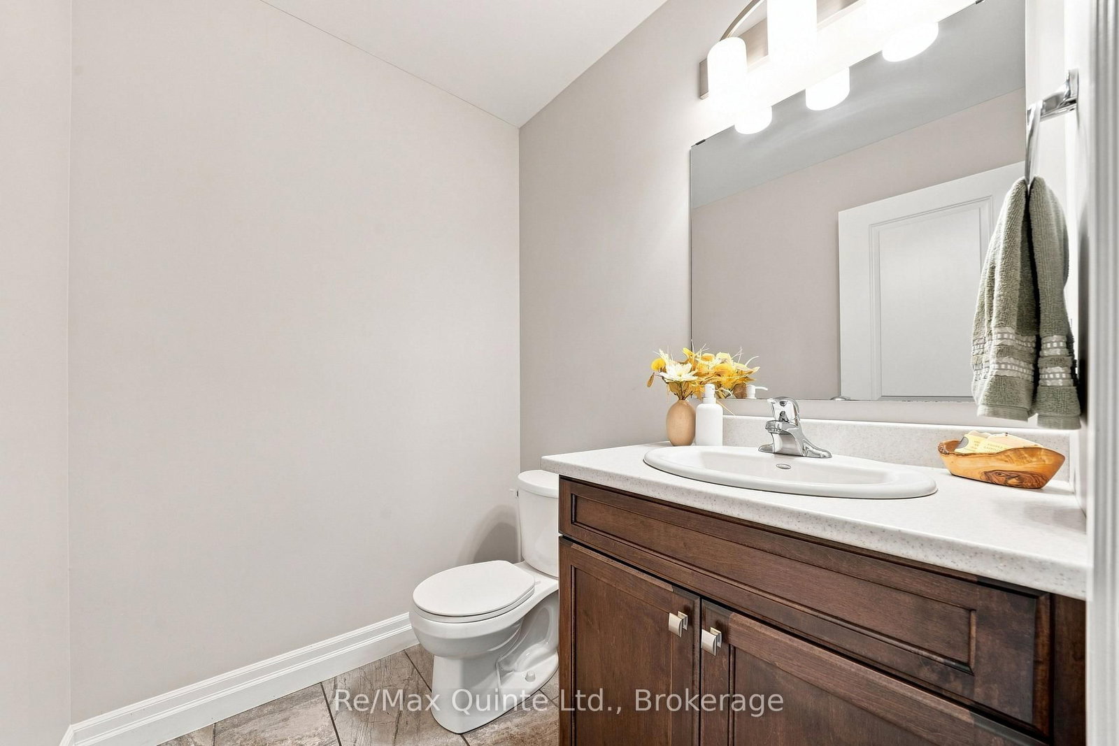 53 Aspen Drive • Quinte West, ON photo 9