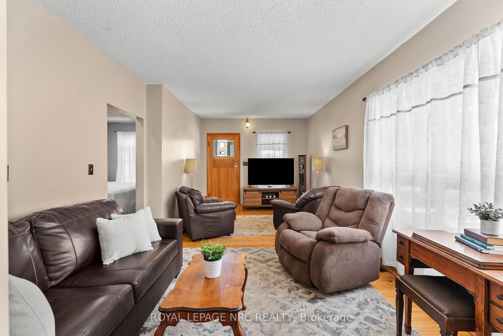 14 Heatherington Street • St. Catharines, ON photo 10