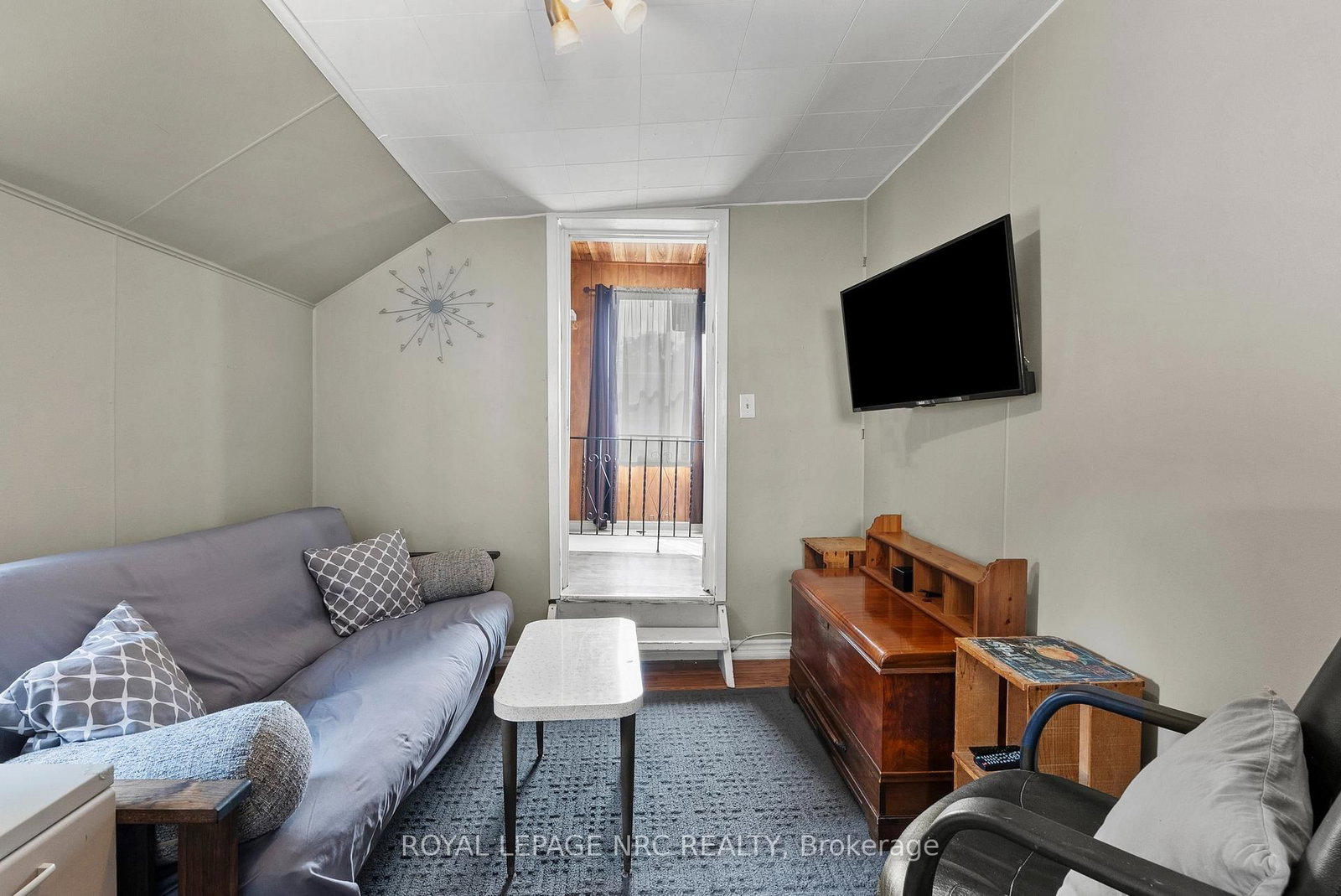 14 Heatherington Street • St. Catharines, ON photo 19