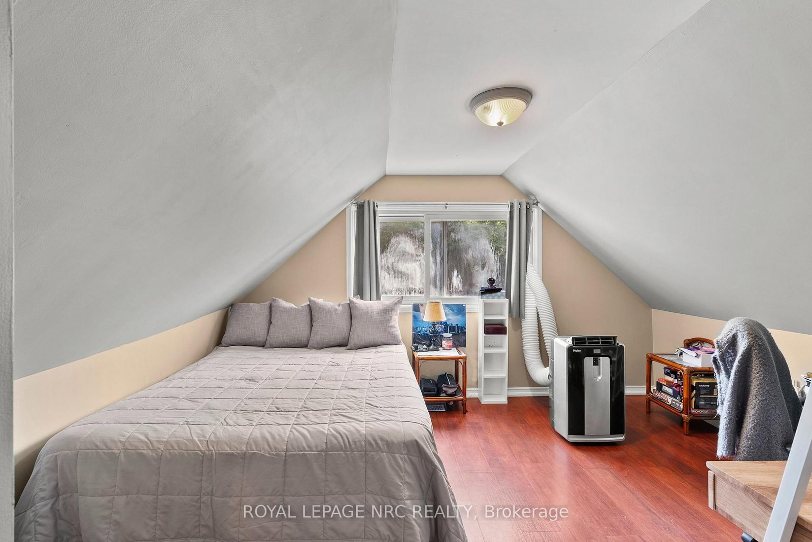 14 Heatherington Street • St. Catharines, ON photo 21