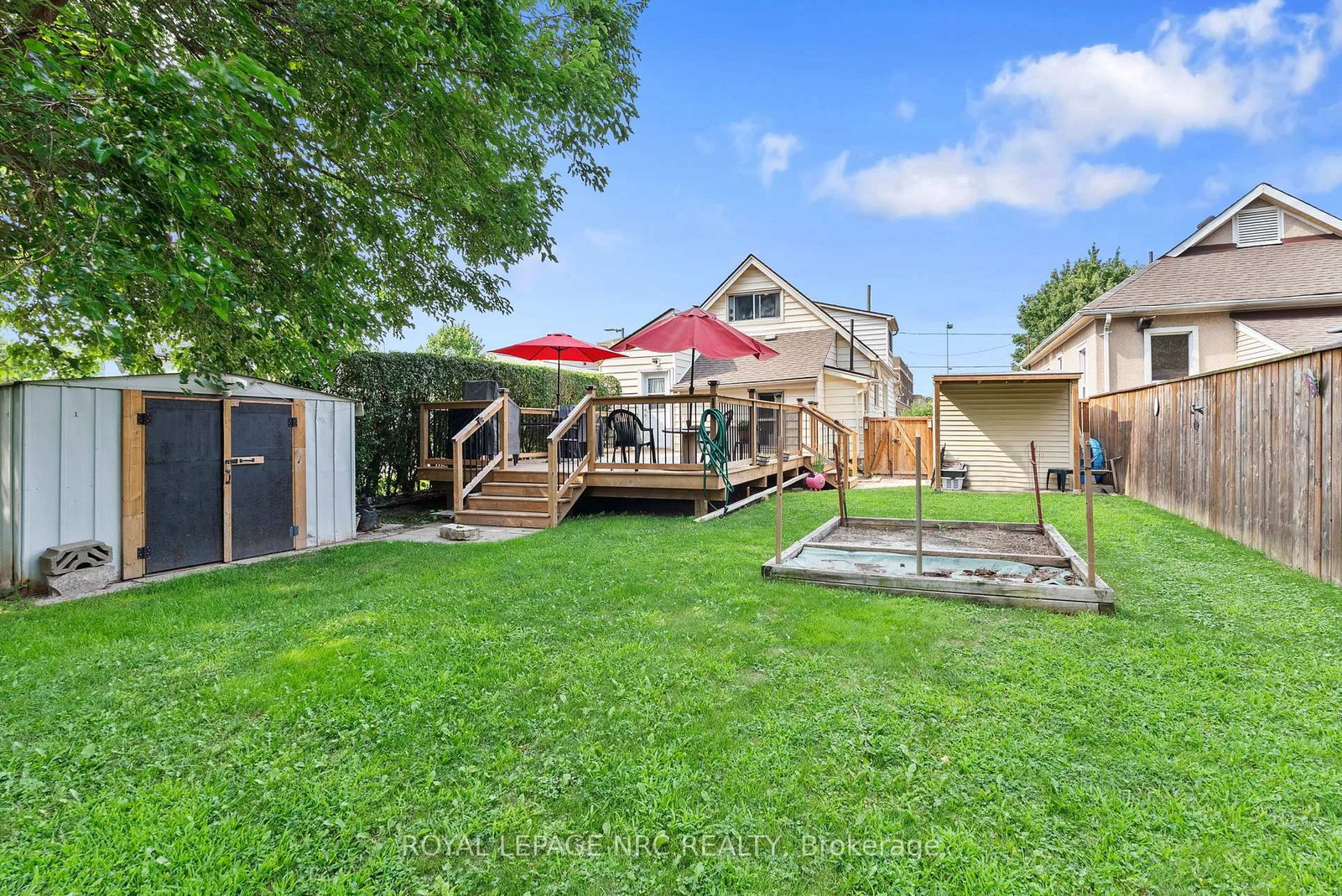 14 Heatherington Street • St. Catharines, ON photo 26