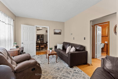 14 Heatherington Street • St. Catharines, ON photo 9