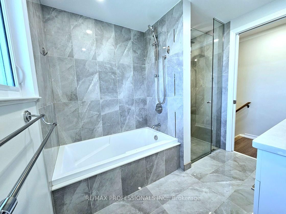 7 Berko Avenue • Hamilton, ON photo 29
