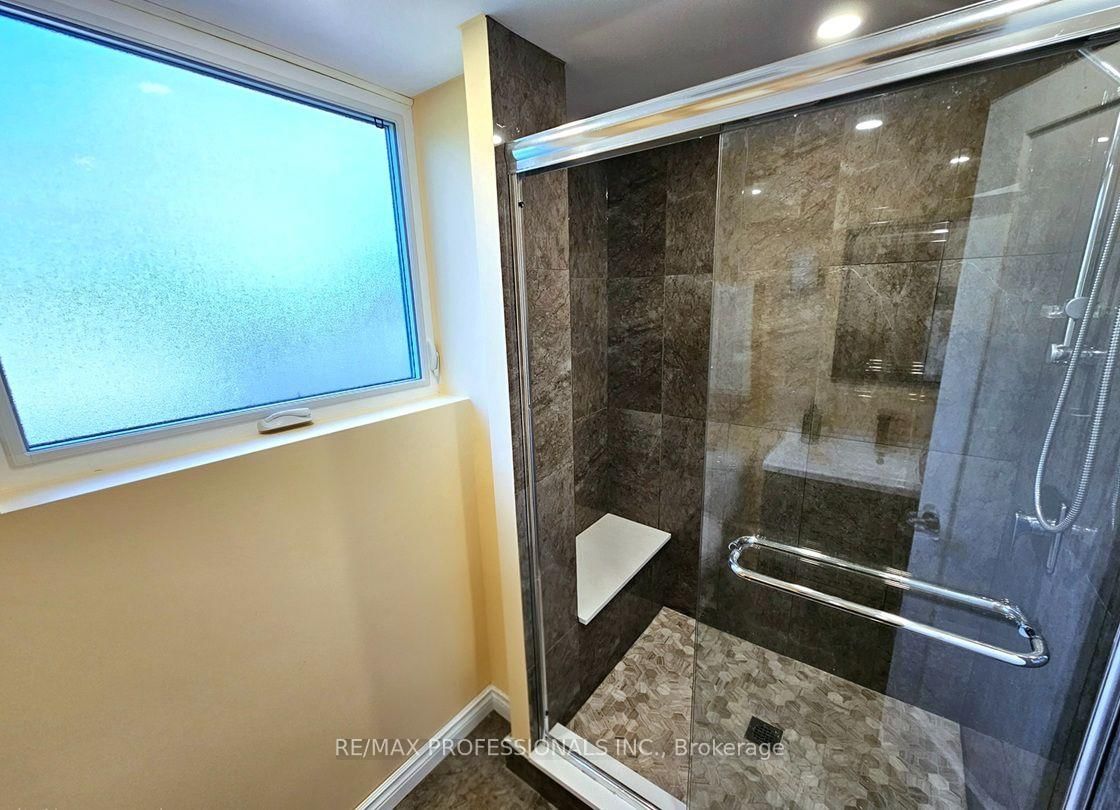 7 Berko Avenue • Hamilton, ON photo 34