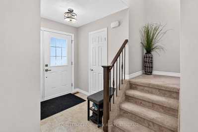 1447 Hanover Drive • Kingston, ON photo 3