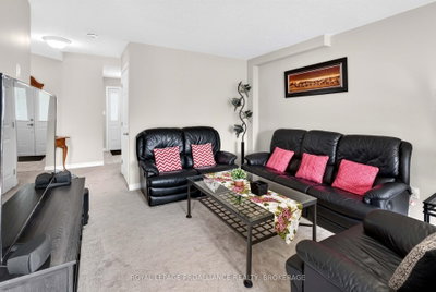 1447 Hanover Drive • Kingston, ON photo 5