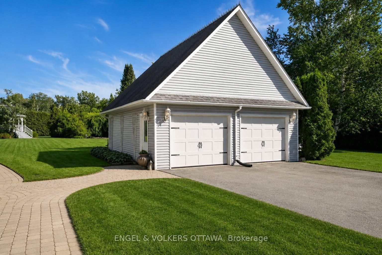 2410 Concession Road • North Grenville, ON photo 39