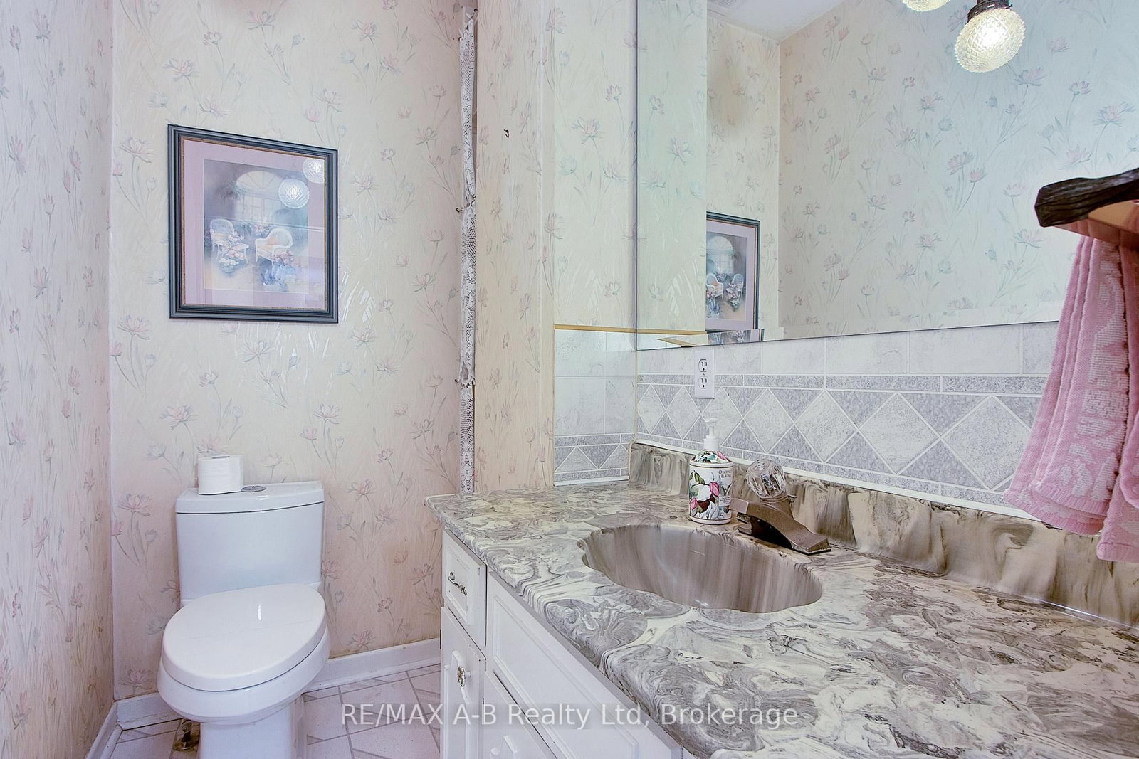 235 William Street • Stratford, ON photo 14