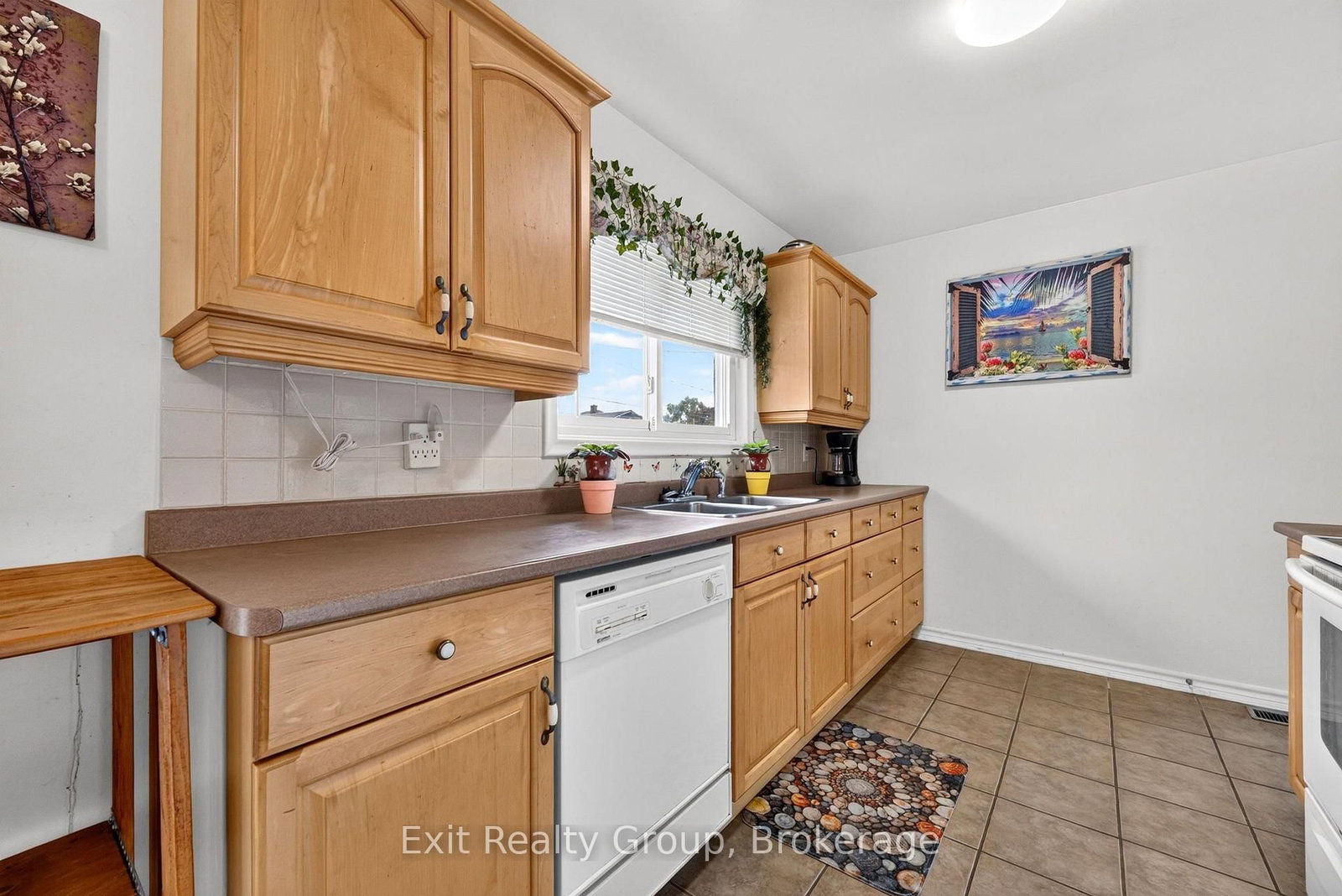 41 Second Avenue • Quinte West, ON photo 16