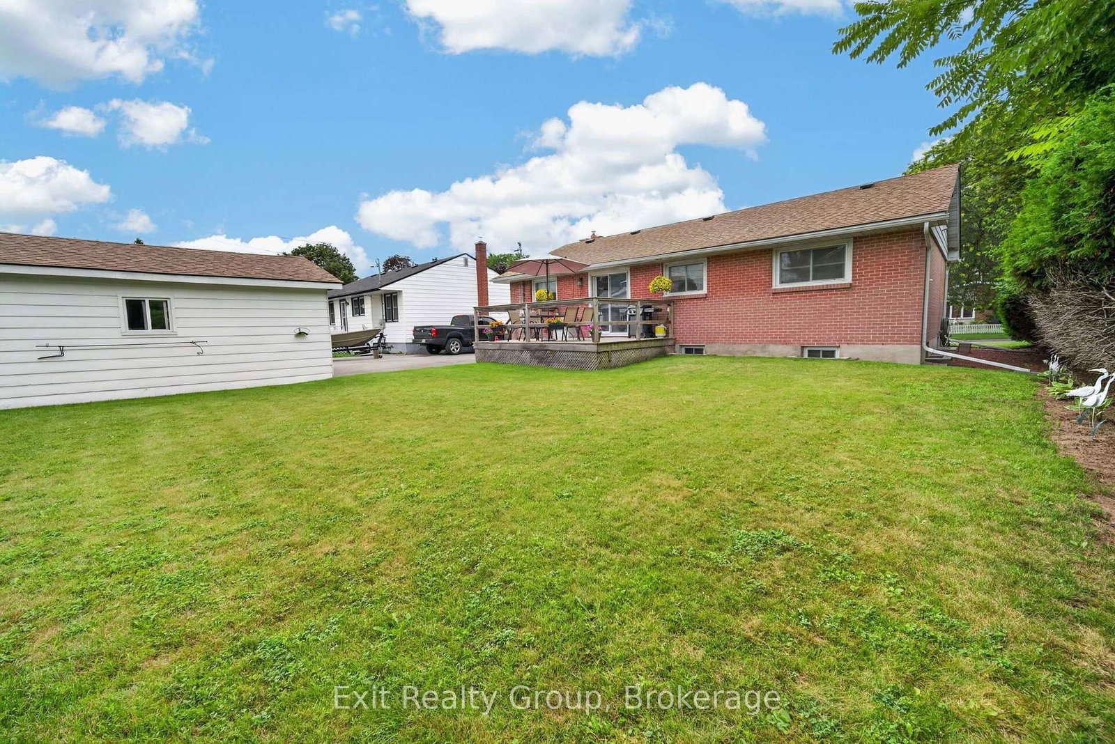 41 Second Avenue • Quinte West, ON photo 40