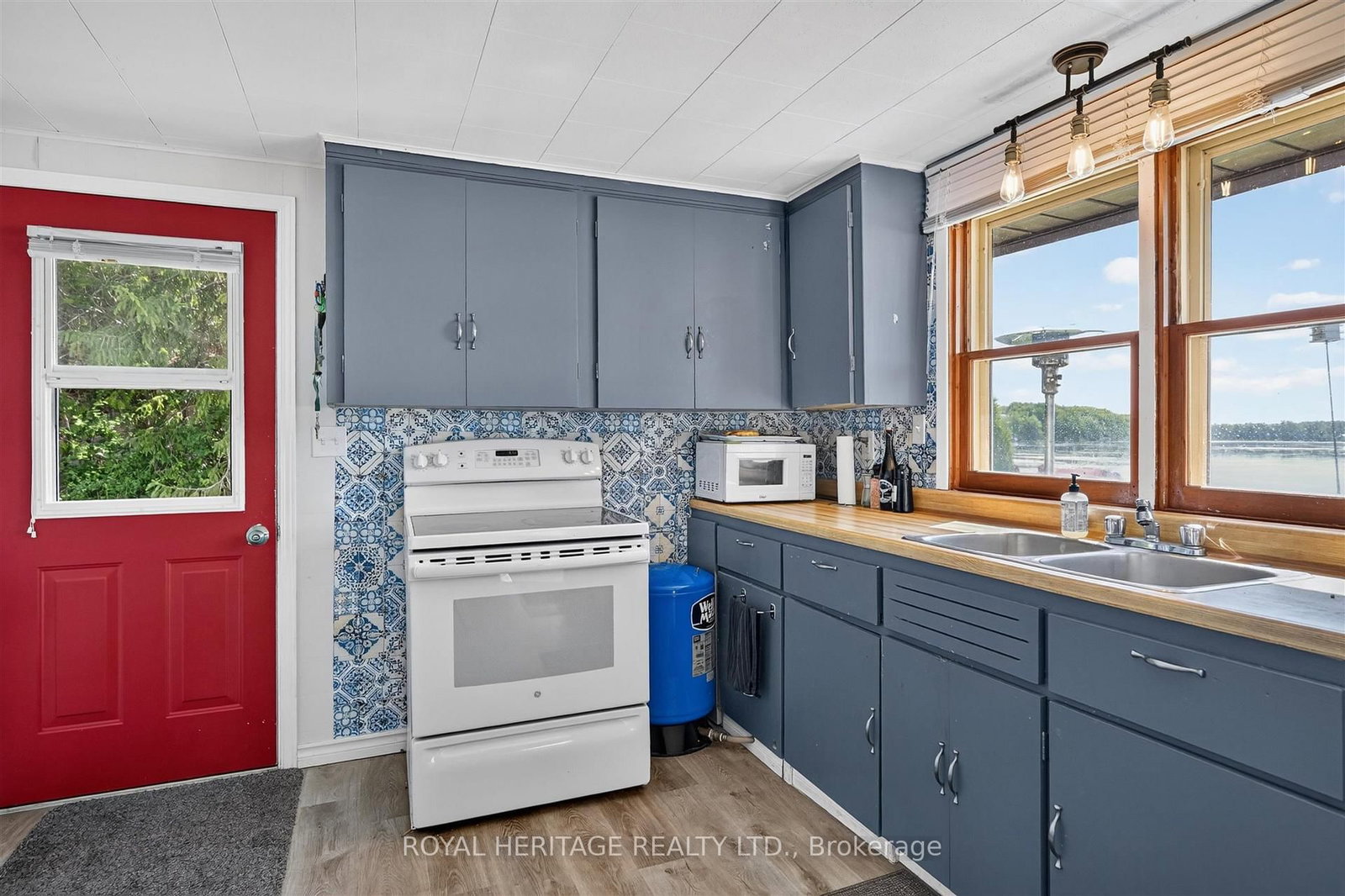 100 Clearview Drive • Kawartha Lakes, ON photo 19