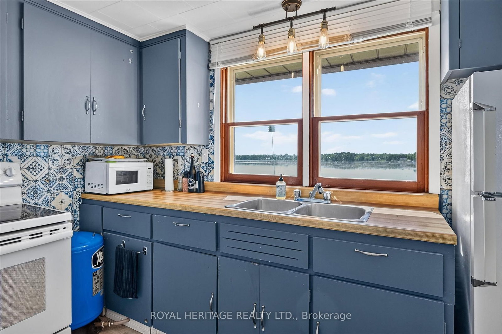 100 Clearview Drive • Kawartha Lakes, ON photo 20