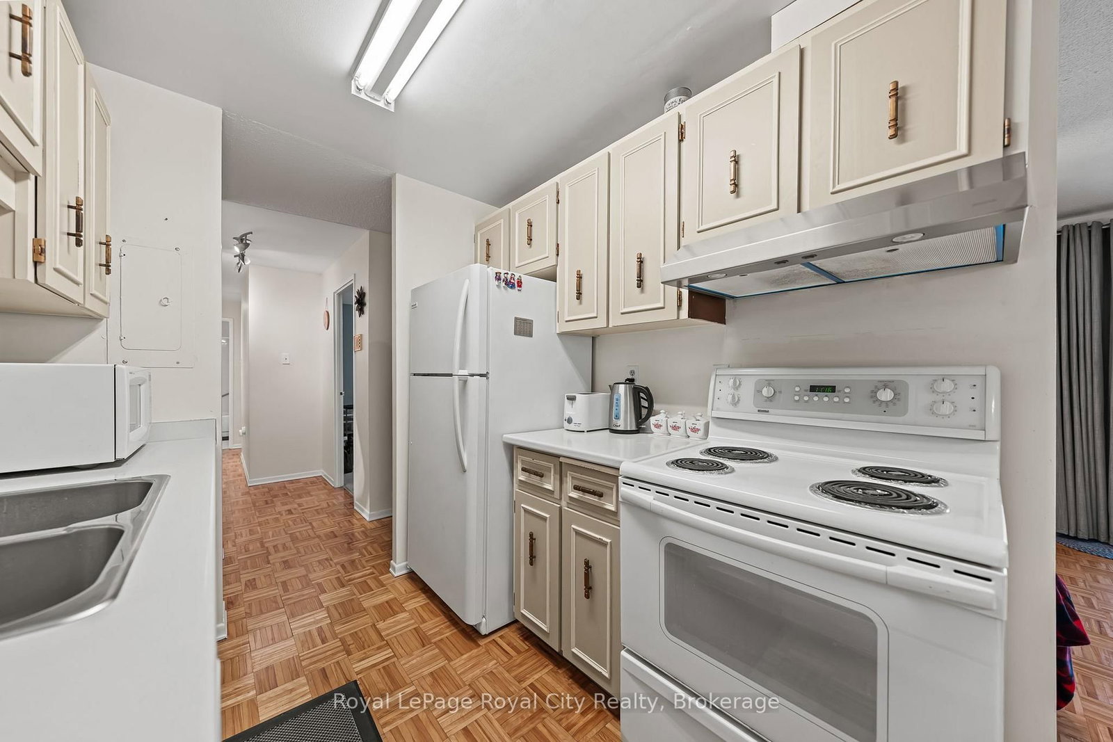 102-234 Willow Rd, Guelph, view 22