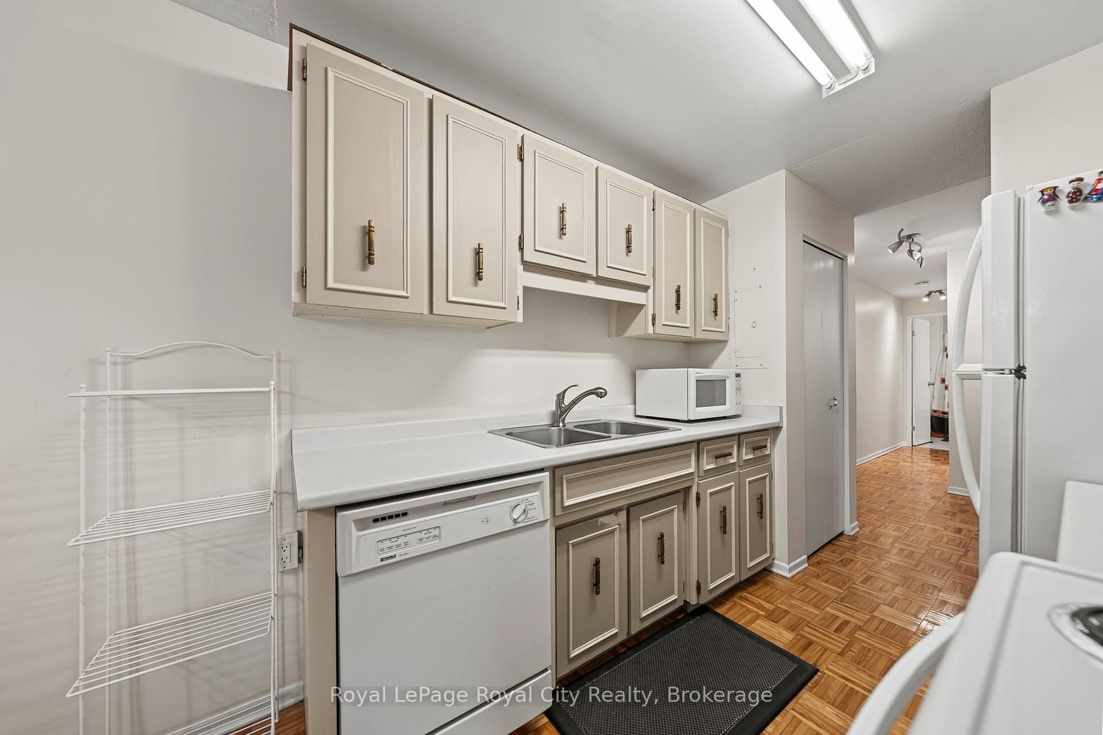 102-234 Willow Rd, Guelph, view 23