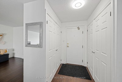 570 Proudfoot Lane • #708 • London North, ON photo 4