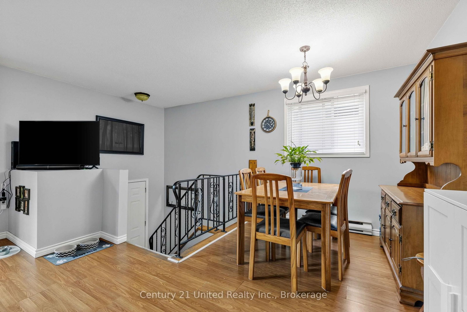 718 Mountain Ash Road • Peterborough, ON photo 5