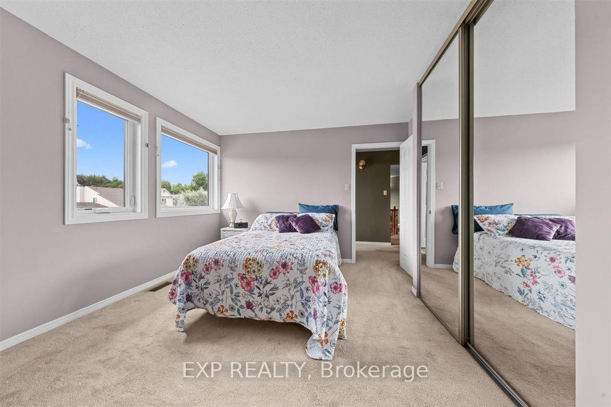 2719 Wyldewood Street • Ottawa, ON photo 28