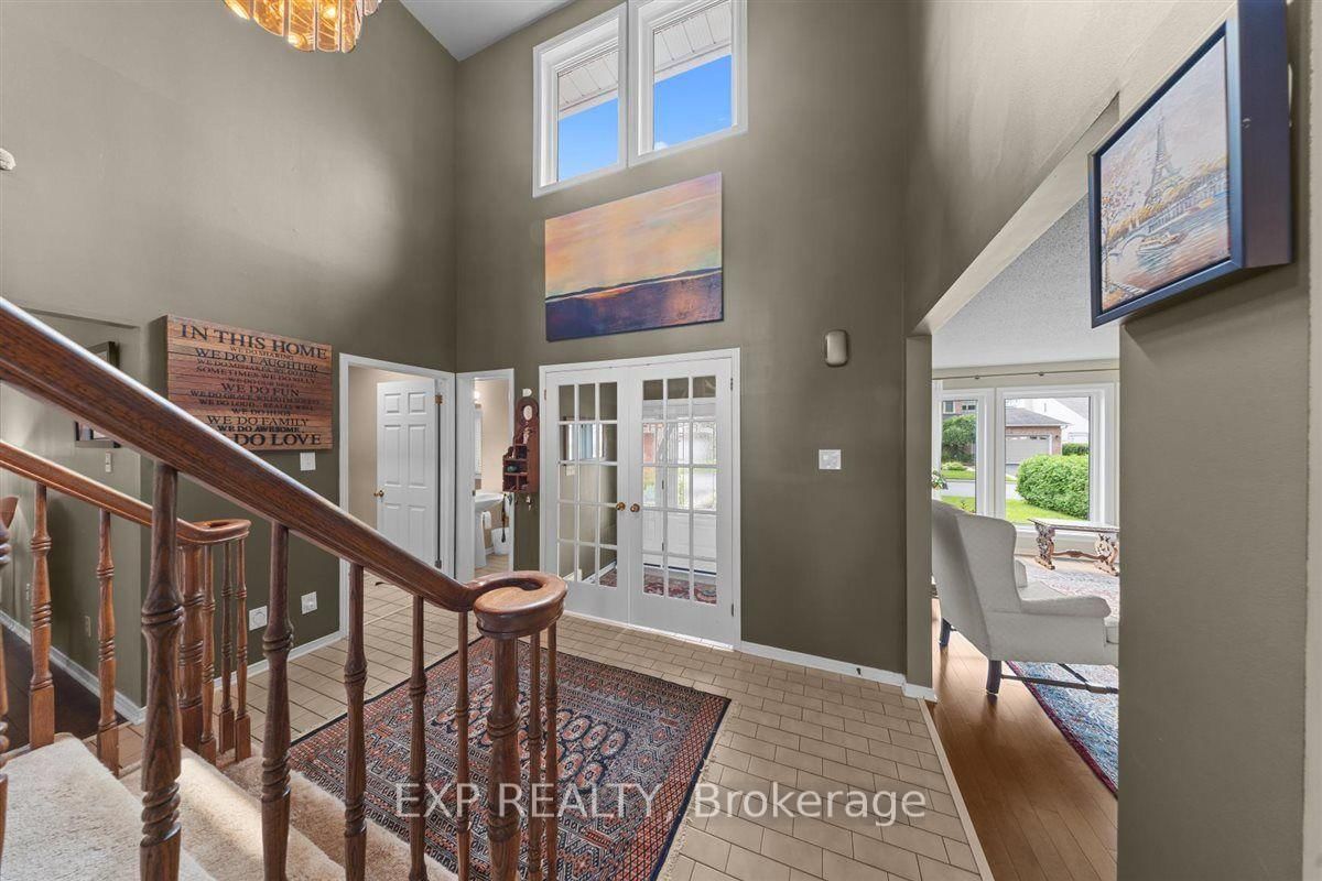 2719 Wyldewood Street • Ottawa, ON photo 4