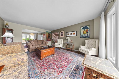 2719 Wyldewood Street • Ottawa, ON photo 9
