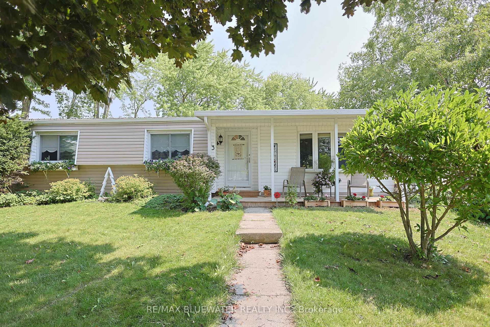 43 St Andrews Place • South Huron, ON photo 8