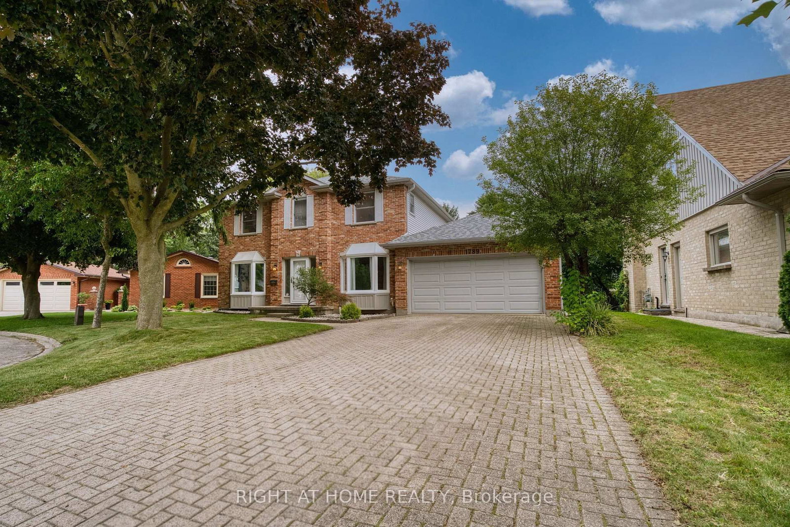 1789 Phillbrook Court, London North