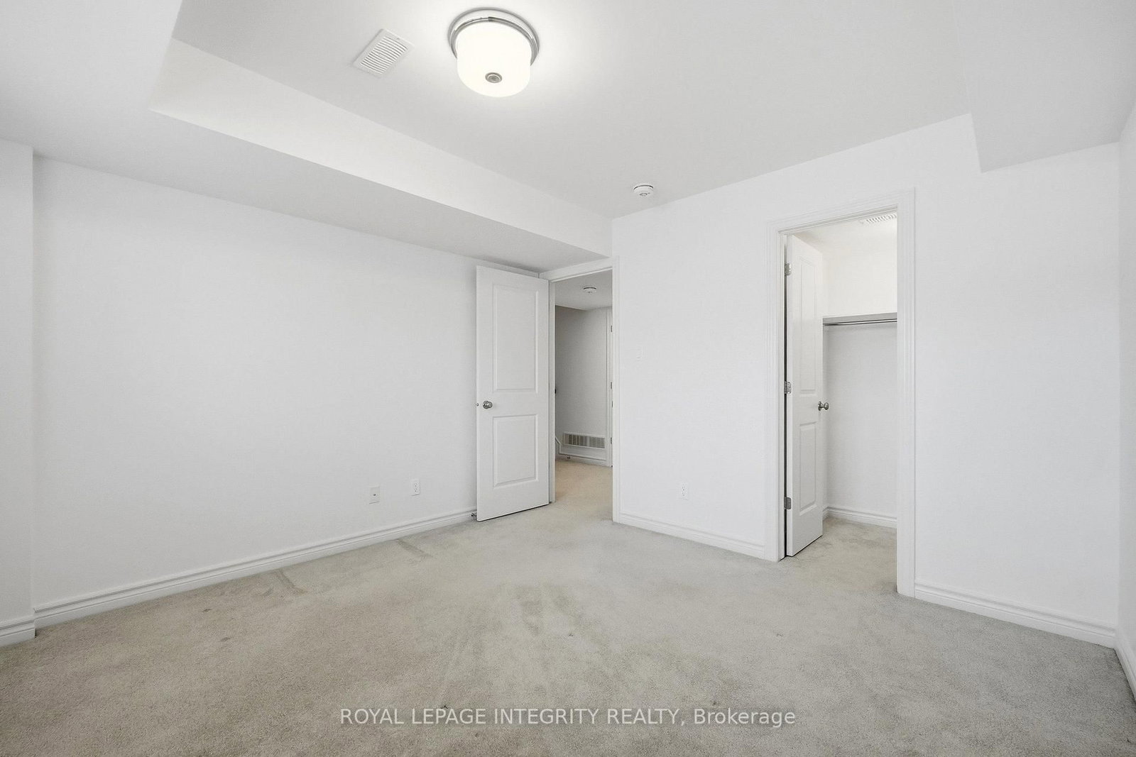 41 Carabiner Private • Ottawa, ON photo 21