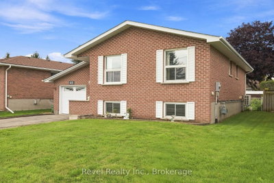 43 Wilson Avenue • Kawartha Lakes, ON photo 2