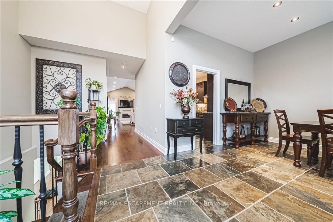 137 PINEHILL Drive • Hamilton, ON photo 10